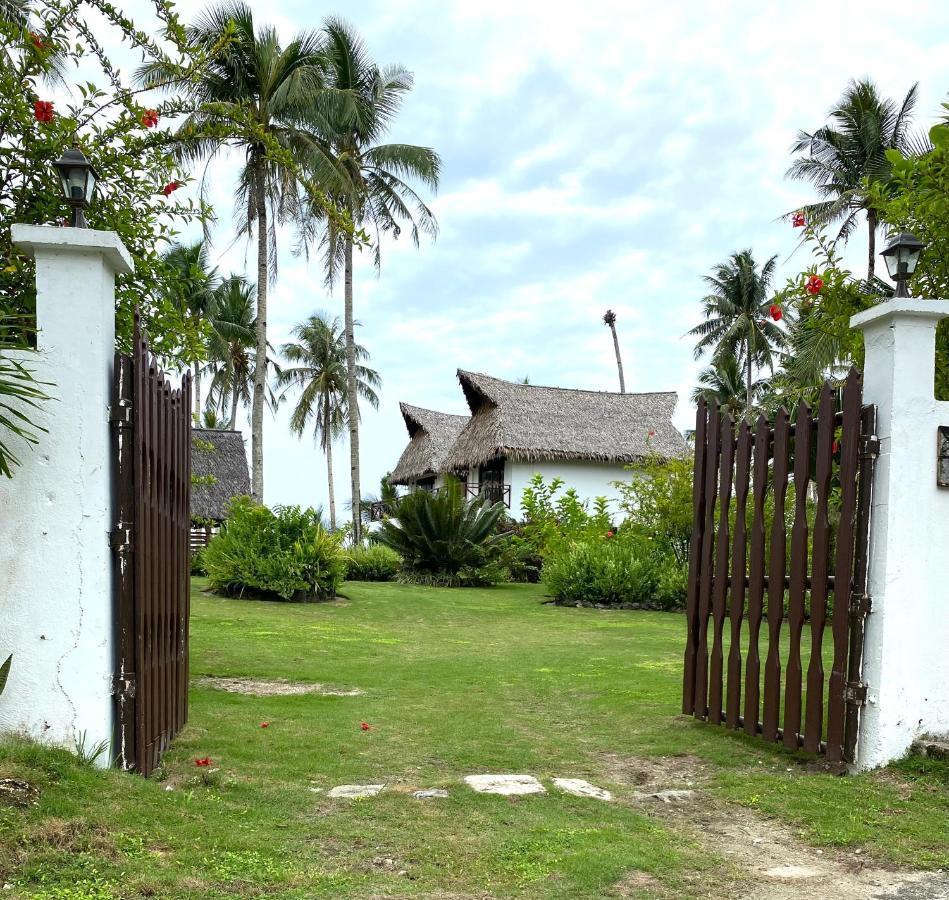 Private Beachfront Villa In Siargao General Luna  Exterior foto