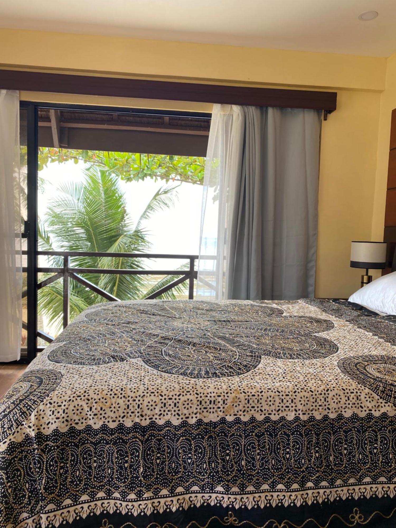 Private Beachfront Villa In Siargao General Luna  Exterior foto