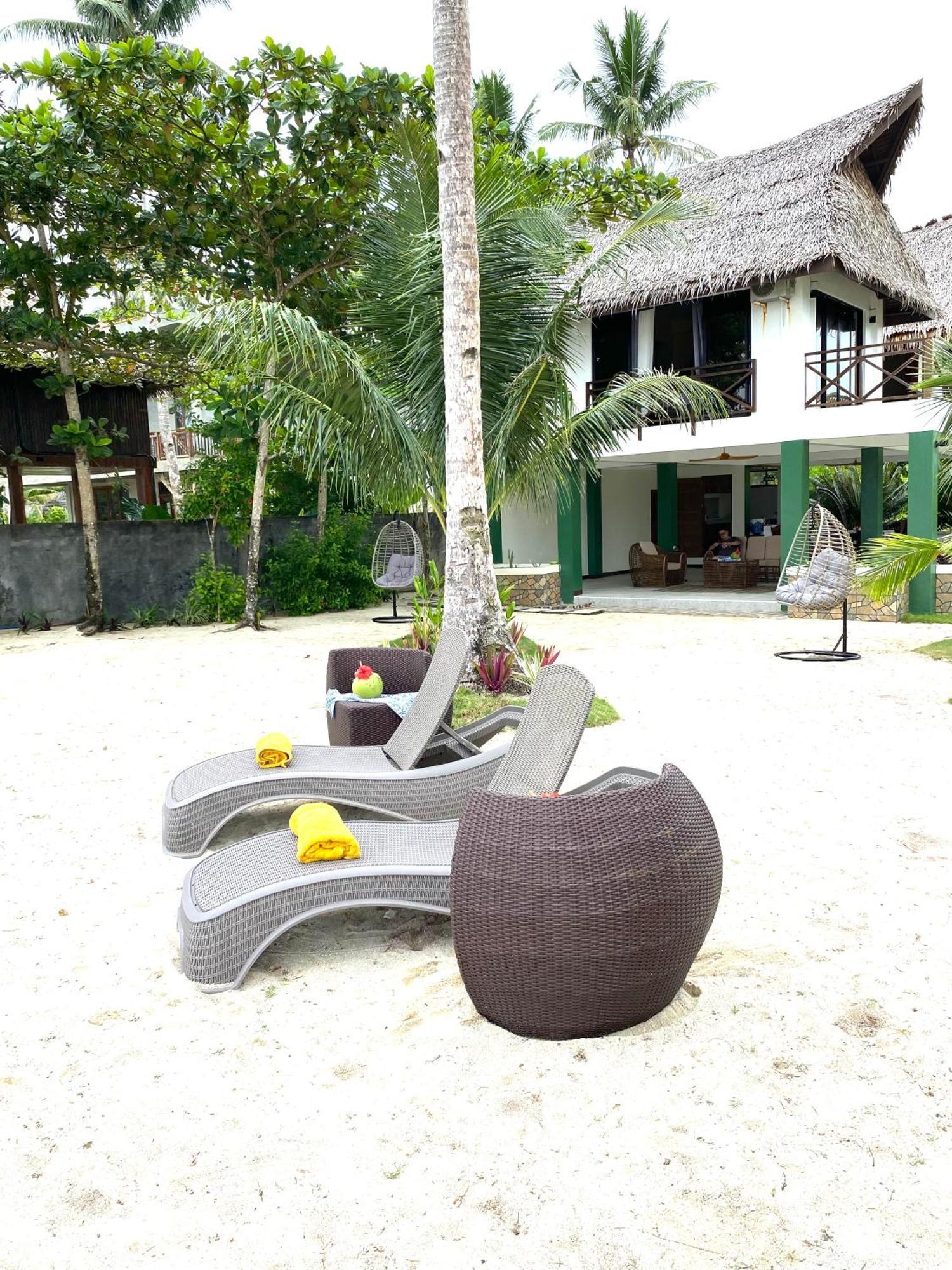 Private Beachfront Villa In Siargao General Luna  Exterior foto